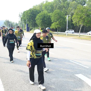 Runner Photo 6944307