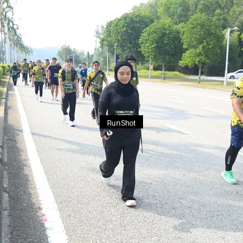 Runner Photo 6944322