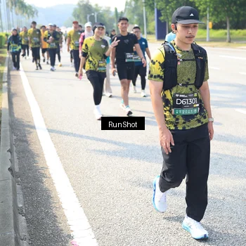 Runner Photo 6944342