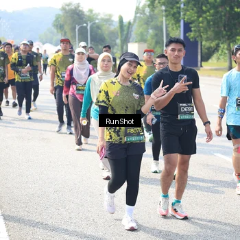 Runner Photo 6944348