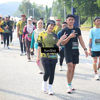 Runner Photo 6944349