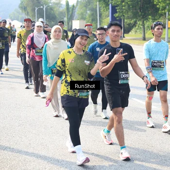 Runner Photo 6944350