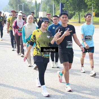 Runner Photo 6944351