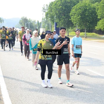 Runner Photo 6944353