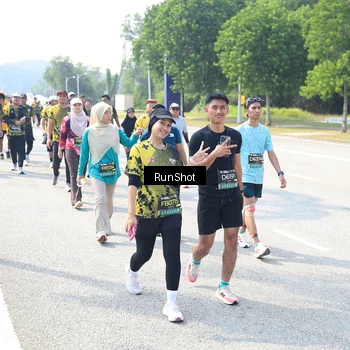 Runner Photo 6944355