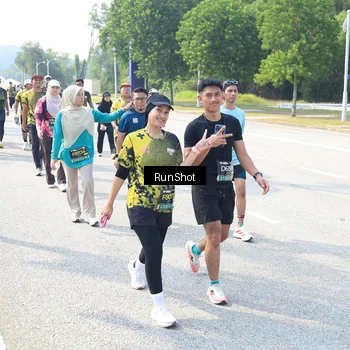 Runner Photo 6944359