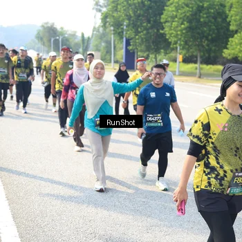 Runner Photo 6944364