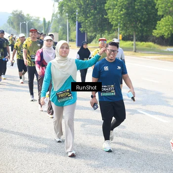 Runner Photo 6944371
