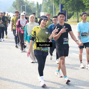 Runner Photo 6944386