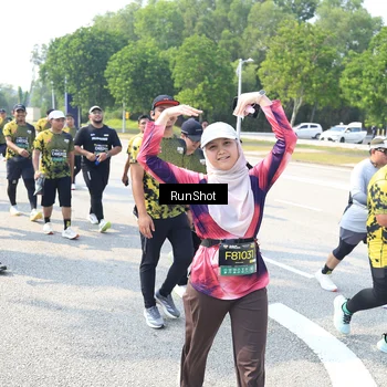 Runner Photo 6944390