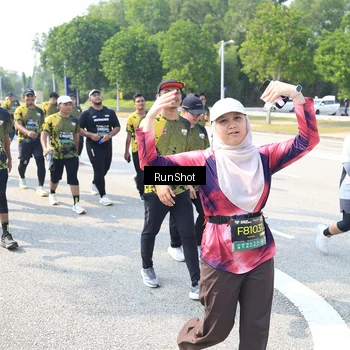 Runner Photo 6944392