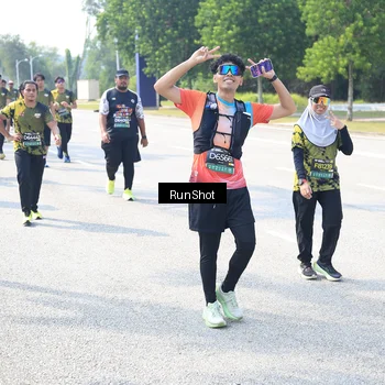 Runner Photo 6944513