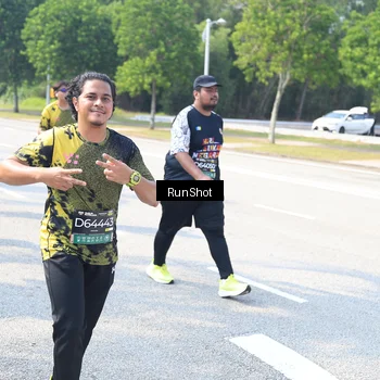 Runner Photo 6944543