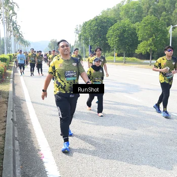 Runner Photo 6944549