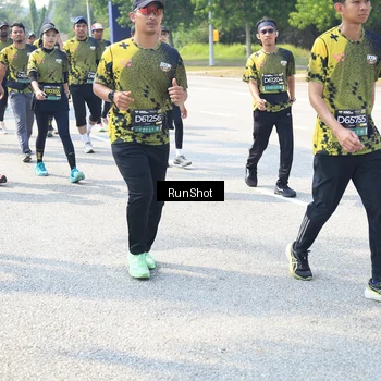 Runner Photo 6944572