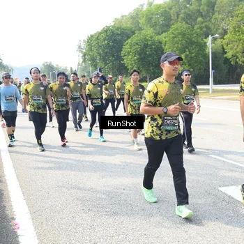 Runner Photo 6944575