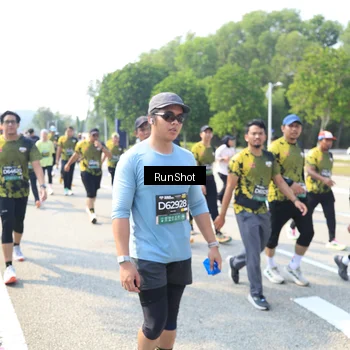 Runner Photo 6944605