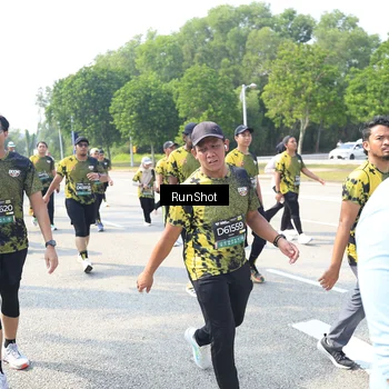 Runner Photo 6944611