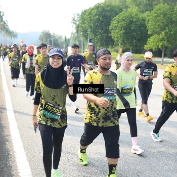 Runner Photo 6944636