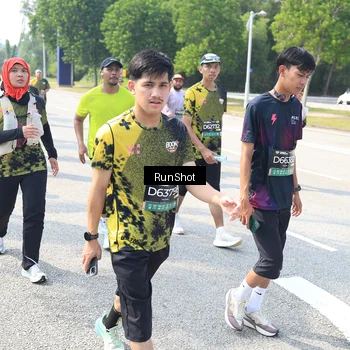 Runner Photo 6944659