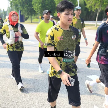 Runner Photo 6944662