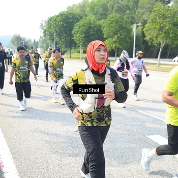 Runner Photo 6944668