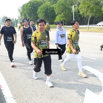 Runner Photo 6944680