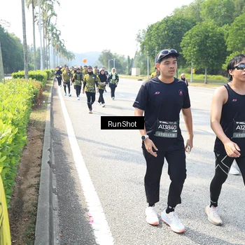 Runner Photo 6944691