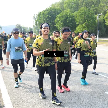 Runner Photo 6944695