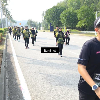 Runner Photo 6944702
