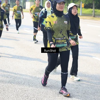 Runner Photo 6944724