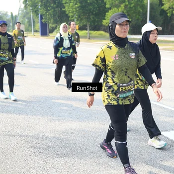 Runner Photo 6944732