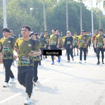 Runner Photo 6944754