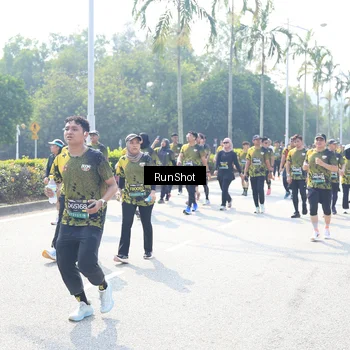 Runner Photo 6944755