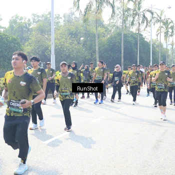 Runner Photo 6944759