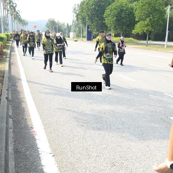 Runner Photo 6944761