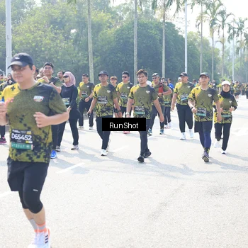 Runner Photo 6944772