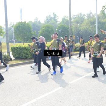 Runner Photo 6944797