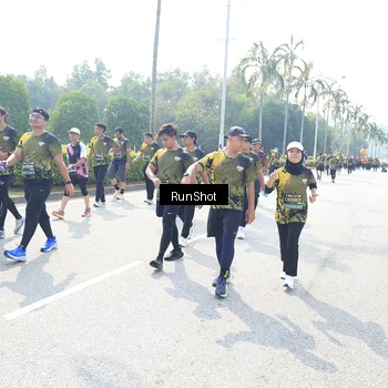 Runner Photo 6944810