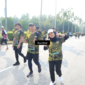 Runner Photo 6944824
