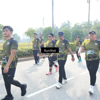 Runner Photo 6944843