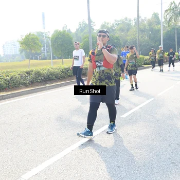 Runner Photo 6944876