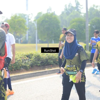 Runner Photo 6944896