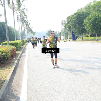 Runner Photo 6944943