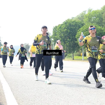 Runner Photo 6944964