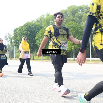 Runner Photo 6944975