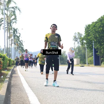 Runner Photo 6945014