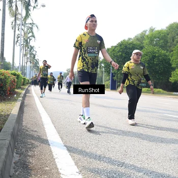 Runner Photo 6945016