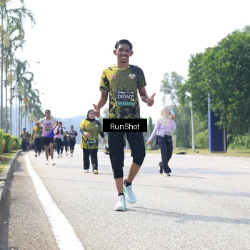 Runner Photo 6945022