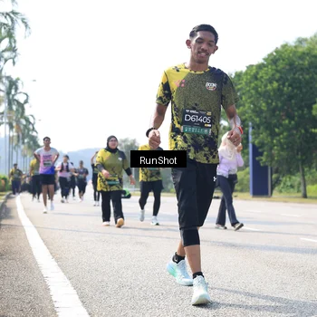 Runner Photo 6945031